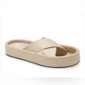 Frame Le Laurel Slide Sandals In Oatmeal Beige size 40 - 9-9.5